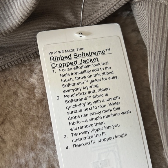 Lululemon Ribbed Softstreme Cropped Jacket size 6 - Picture 6 of 7